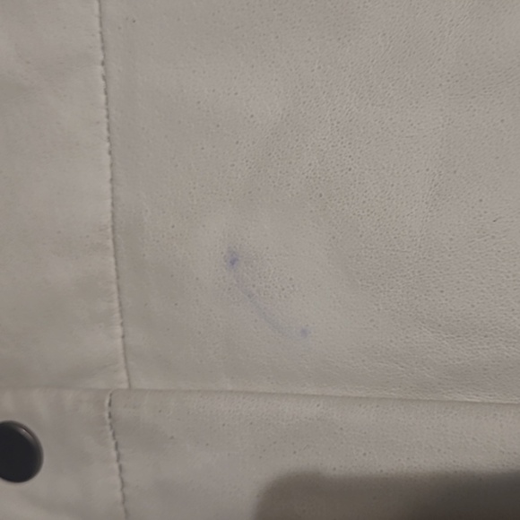 Danier women's white puffer leather long winter coat size small - Picture 10 of 11